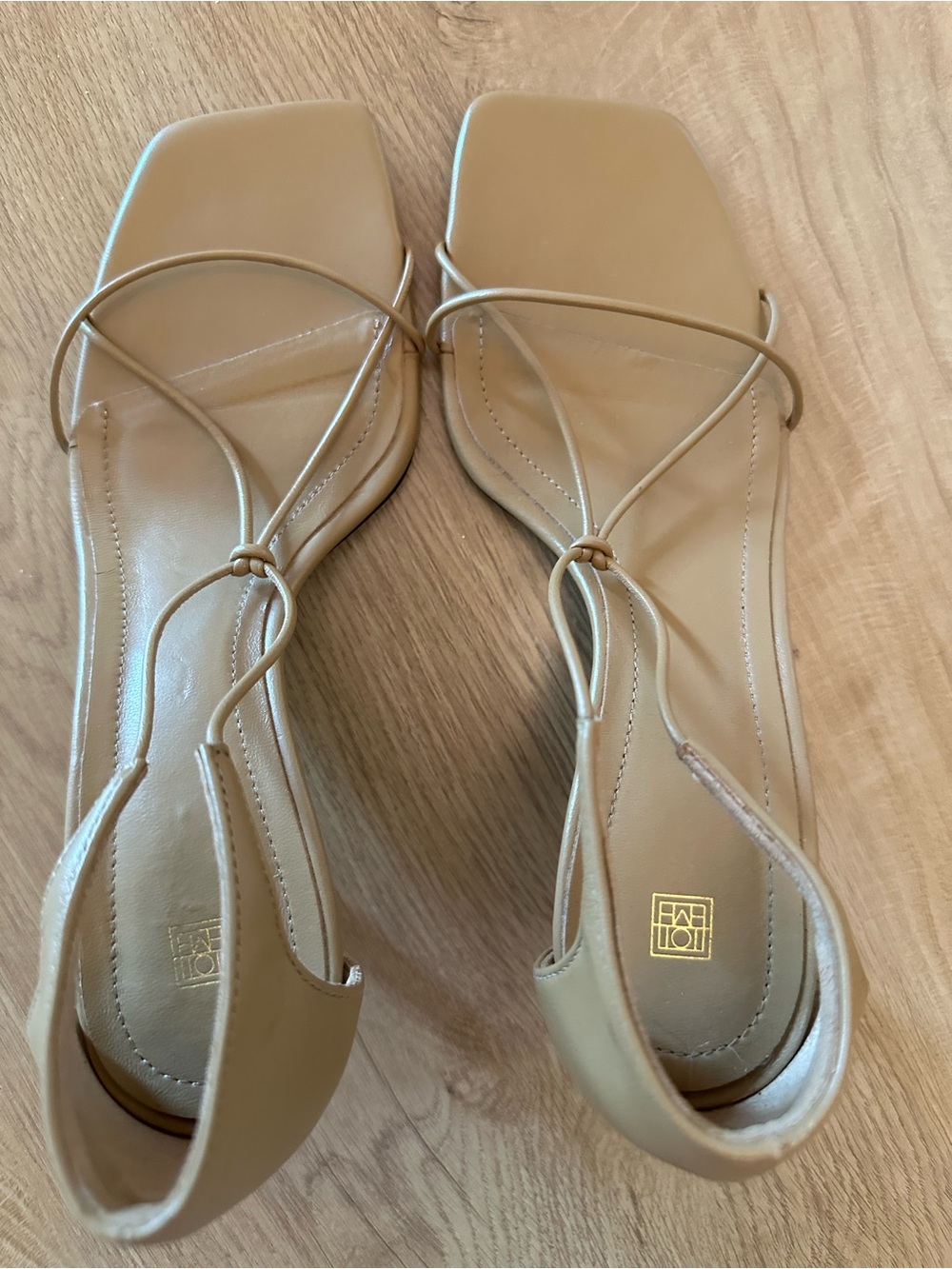 TOTEME The Leather Knot Sandal caramel - Picture 7 of 14
